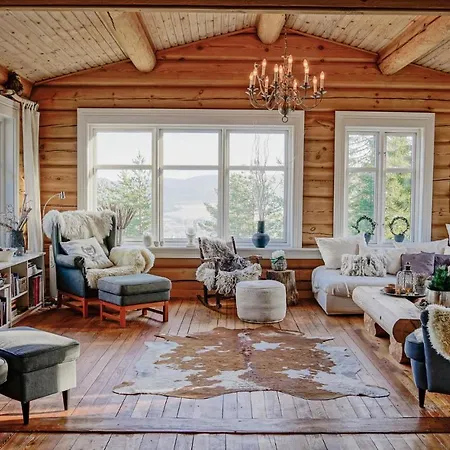 Schönes Haus Mit 4 Schlafzimmern In Svarstad (Vestfold)