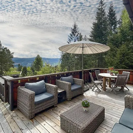 4 Bedroom Beautiful In