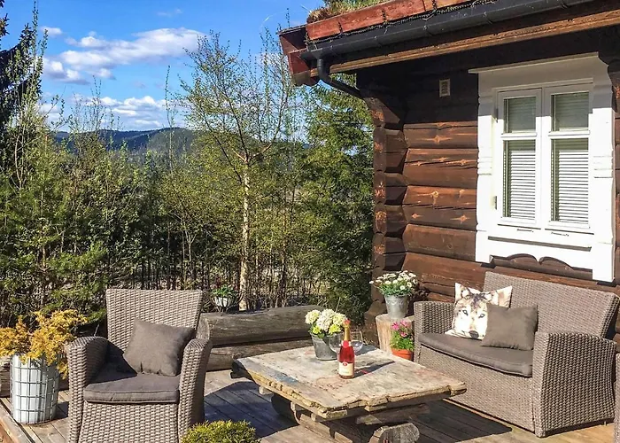 4 Bedroom Beautiful In Ferienhaus