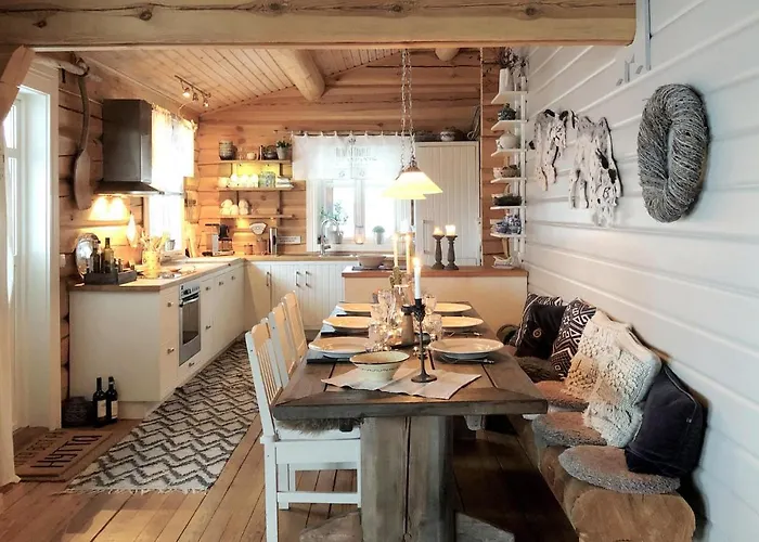 4 Bedroom Beautiful In Ferienhaus *