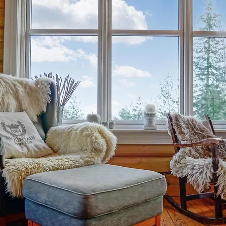 4 Bedroom Beautiful In Svarstad (Vestfold)